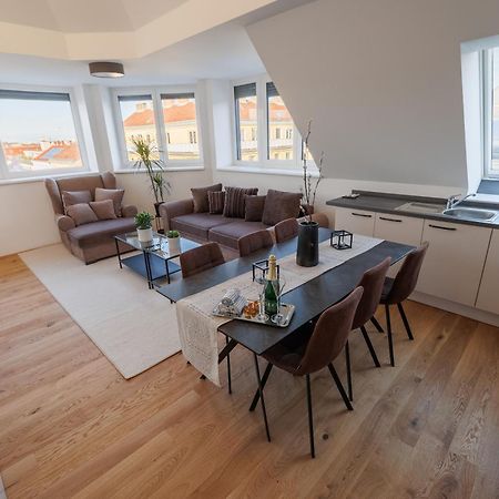 Symphony Apartments 40 - Modern Loft With Terrace And Grill In Central Location Вена Экстерьер фото