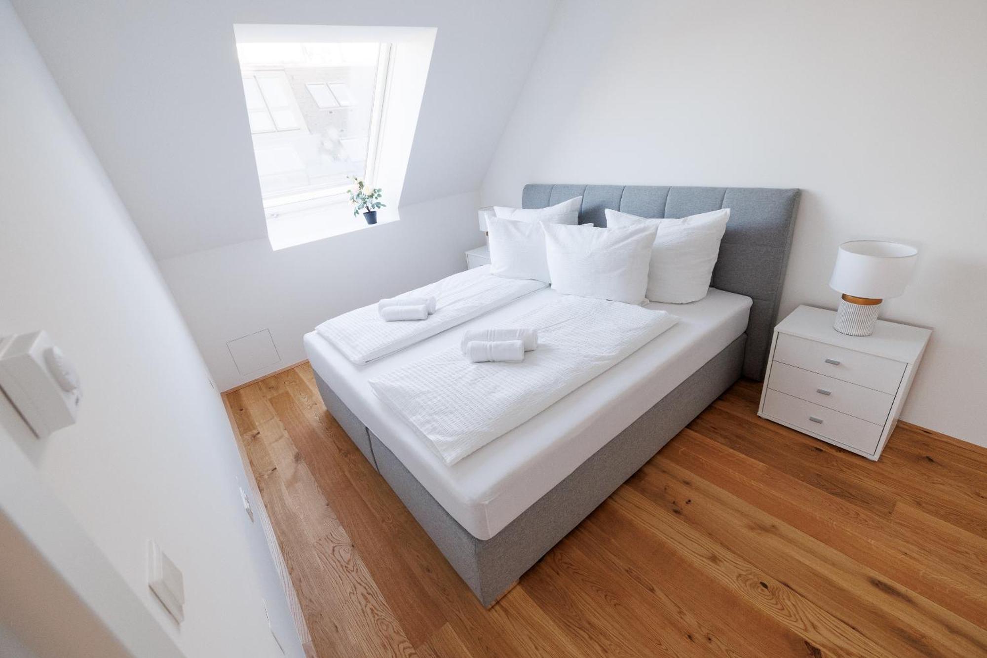 Symphony Apartments 40 - Modern Loft With Terrace And Grill In Central Location Вена Экстерьер фото