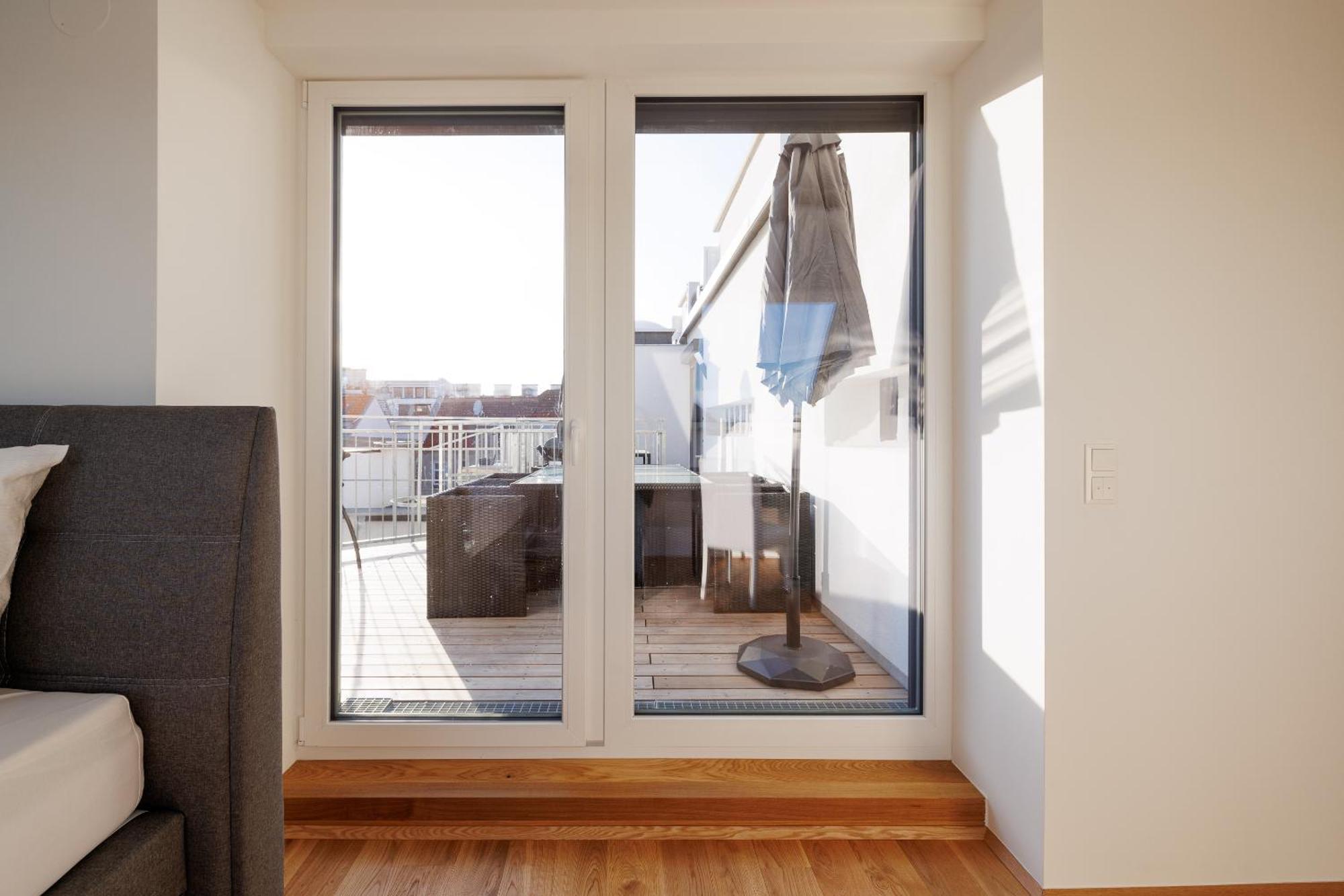 Symphony Apartments 40 - Modern Loft With Terrace And Grill In Central Location Вена Экстерьер фото