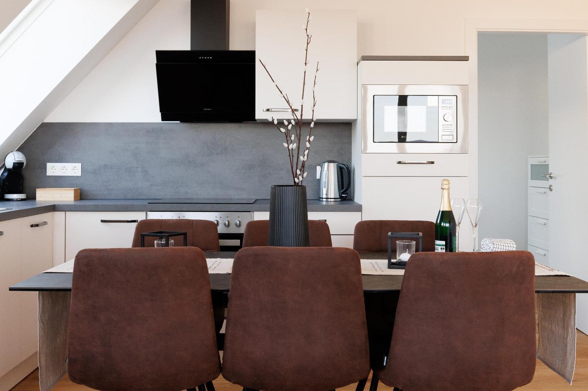 Symphony Apartments 40 - Modern Loft With Terrace And Grill In Central Location Вена Экстерьер фото