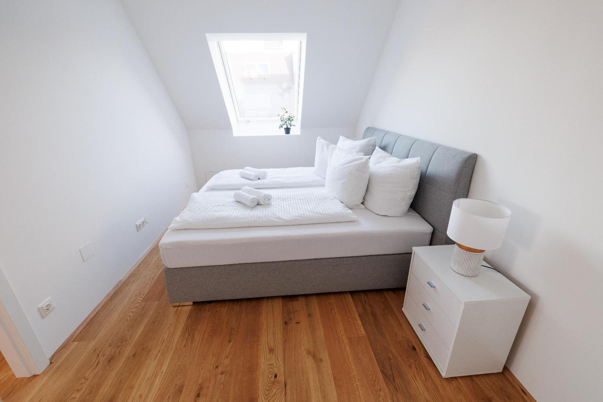 Symphony Apartments 40 - Modern Loft With Terrace And Grill In Central Location Вена Экстерьер фото